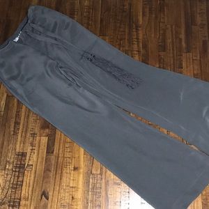 Soft surroundings women’s M gray 100% silk pants!